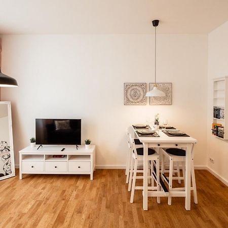 Goethe Palais Suite Charlotte 4P L Lift I Parkplatzi Zentrum I Helios Aue  Εξωτερικό φωτογραφία