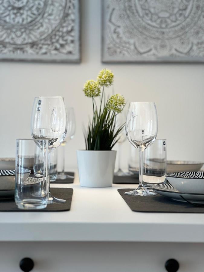 Goethe Palais Suite Charlotte 4P L Lift I Parkplatzi Zentrum I Helios Aue  Εξωτερικό φωτογραφία