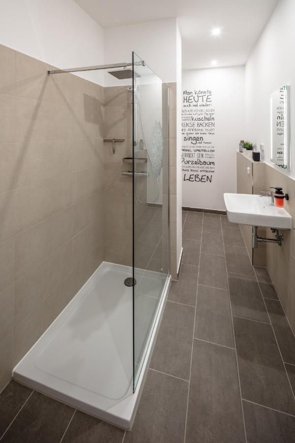 Goethe Palais Suite Charlotte 4P L Lift I Parkplatzi Zentrum I Helios Aue  Εξωτερικό φωτογραφία