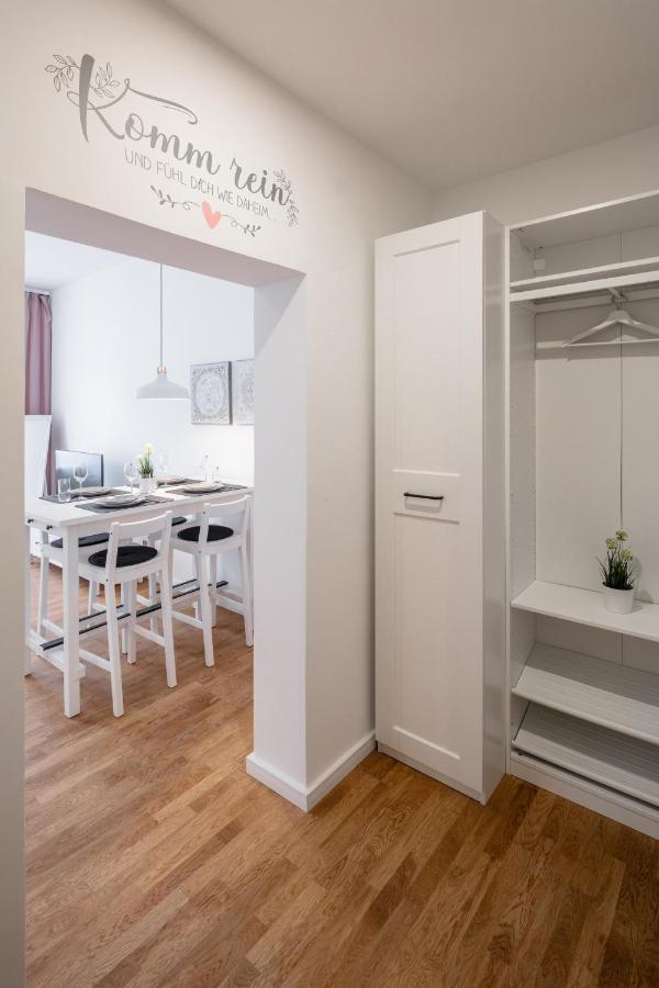 Goethe Palais Suite Charlotte 4P L Lift I Parkplatzi Zentrum I Helios Aue  Εξωτερικό φωτογραφία
