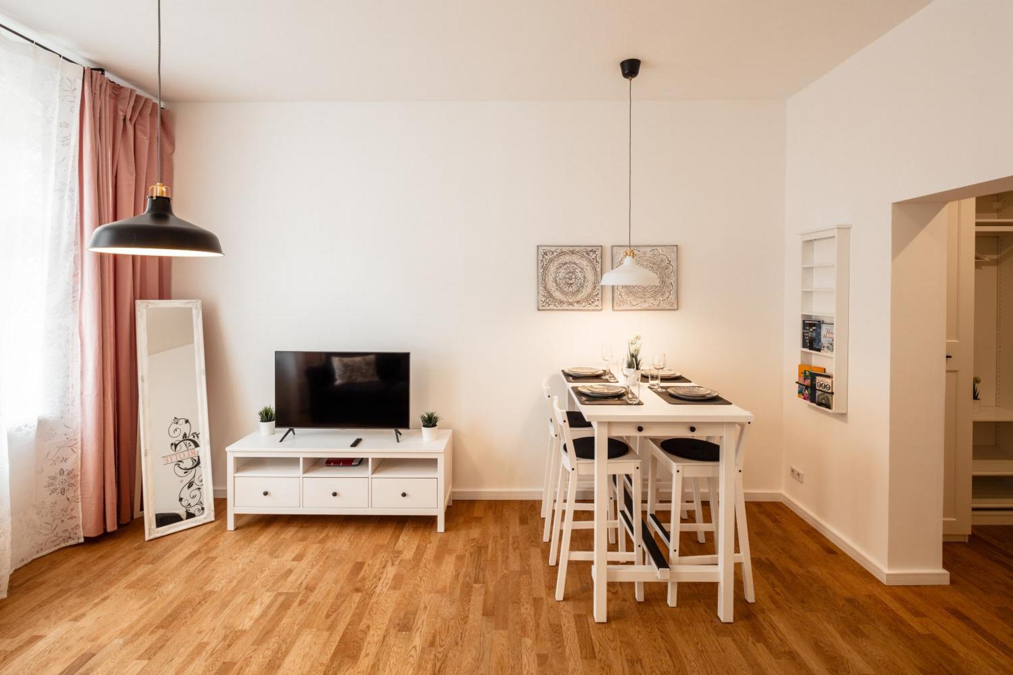 Goethe Palais Suite Charlotte 4P L Lift I Parkplatzi Zentrum I Helios Aue  Εξωτερικό φωτογραφία